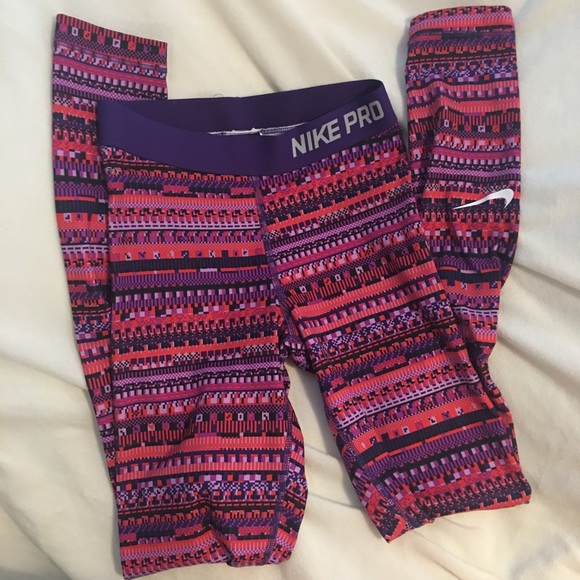 Nike Pants - Thick Nike pro leggings